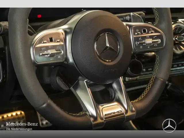 Mercedes-Benz CLA 45 AMG