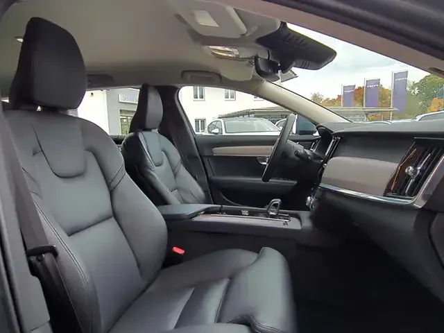 Volvo V90 Cross Country