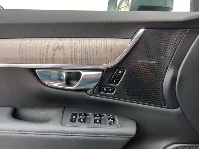 Volvo V90 Cross Country