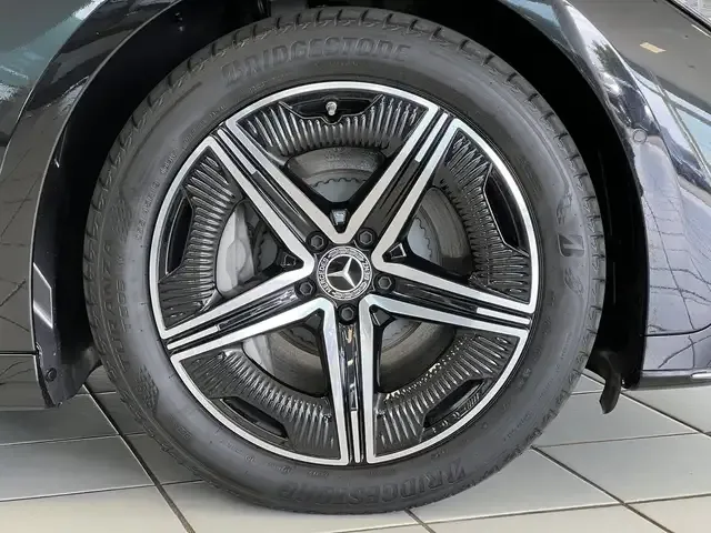 Mercedes-Benz EQE 350