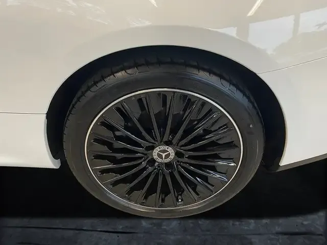 Mercedes-Benz CLE 200