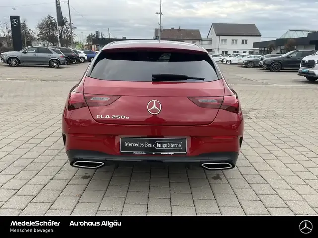 Mercedes-Benz CLA 250
