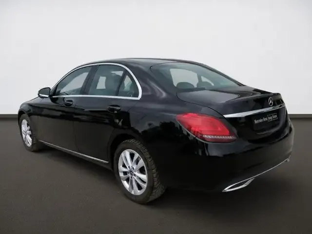 Mercedes-Benz C 220
