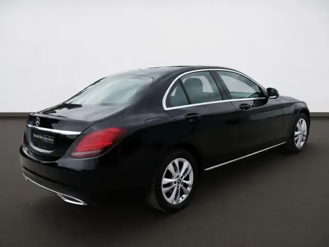 Mercedes-Benz C 220