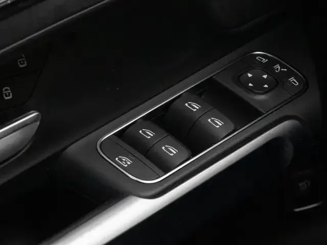 Mercedes-Benz EQB 250