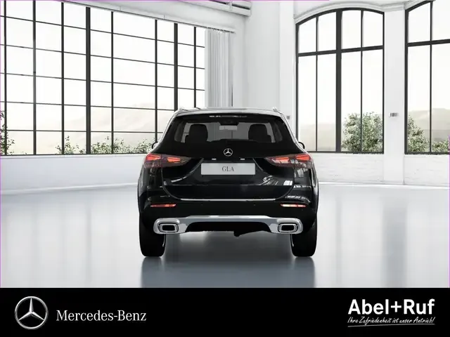 Mercedes-Benz GLA 180