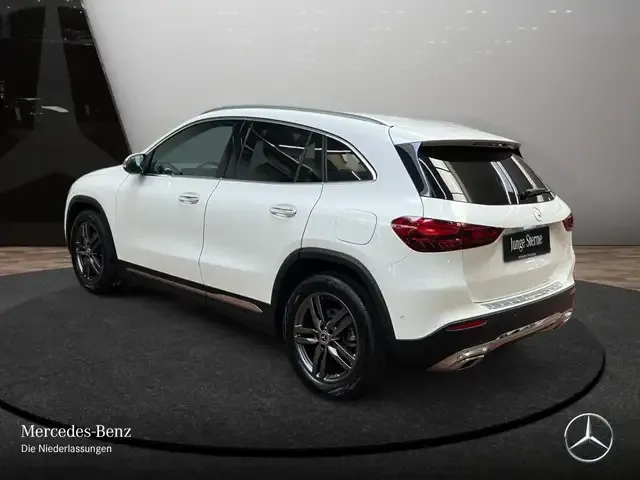 Mercedes-Benz GLA 180