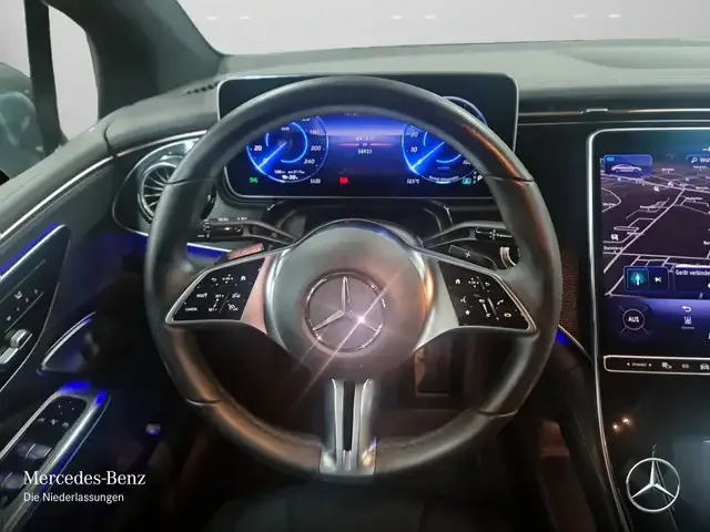 Mercedes-Benz EQE 300