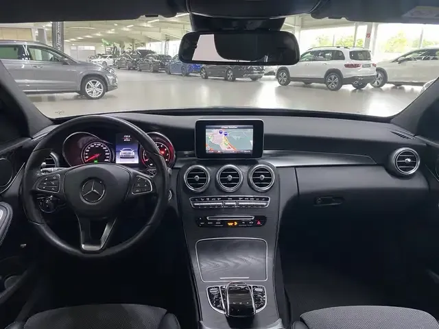 Mercedes-Benz C 180
