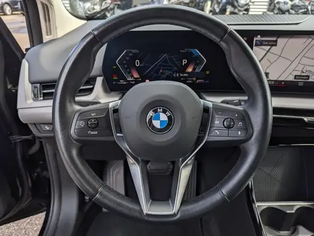 BMW 218