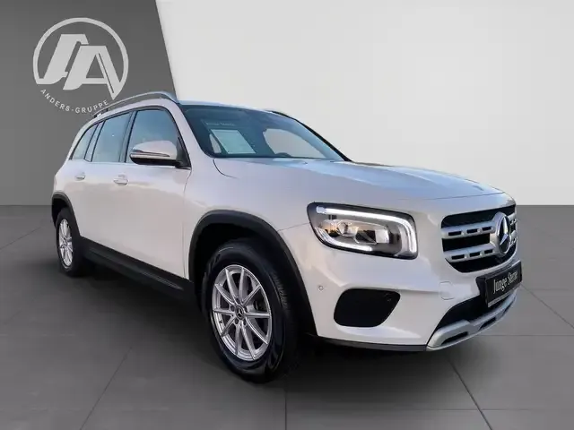 Mercedes-Benz GLB 200