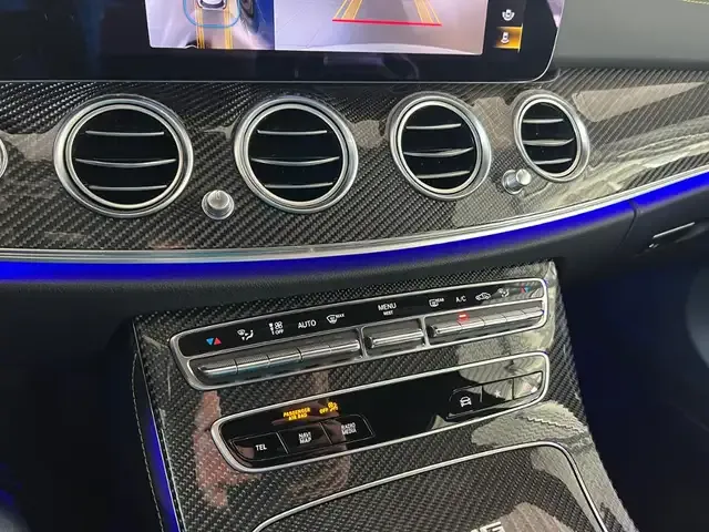 Mercedes-Benz E 63 AMG