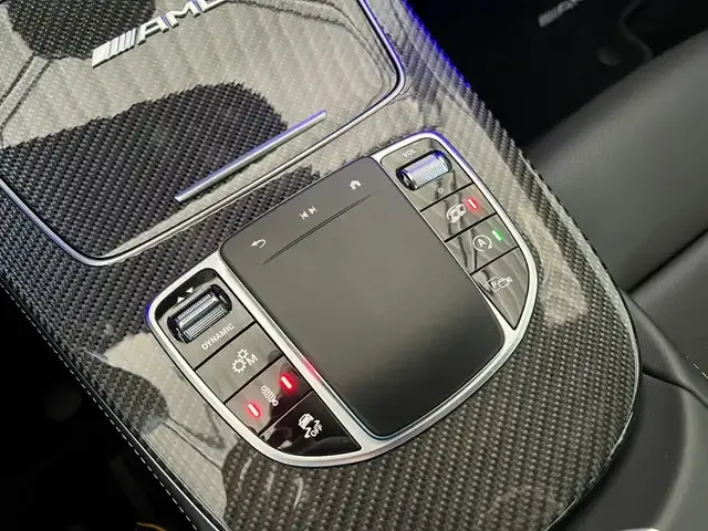 Mercedes-Benz E 63 AMG