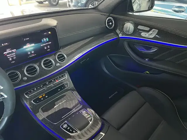 Mercedes-Benz E 63 AMG