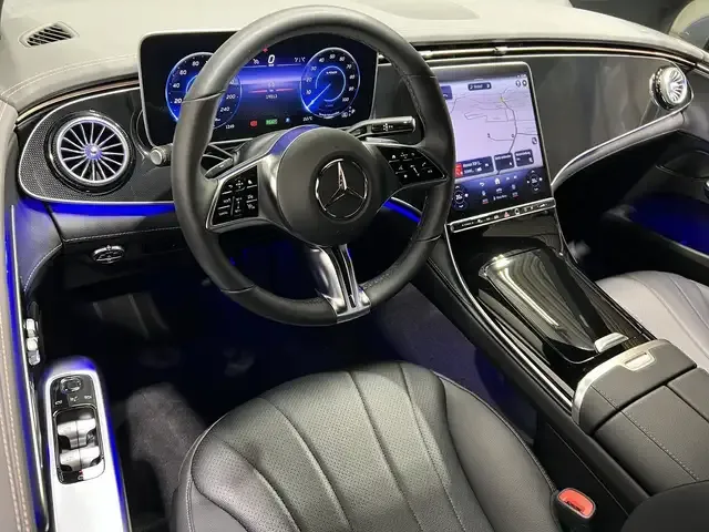 Mercedes-Benz EQE 300