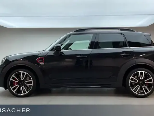 MINI John Cooper Works Countryman