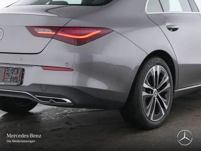 Mercedes-Benz CLA 180