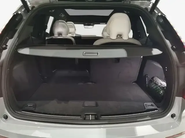 Volvo EX90