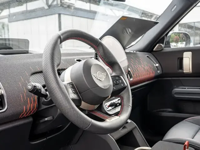 MINI John Cooper Works Countryman