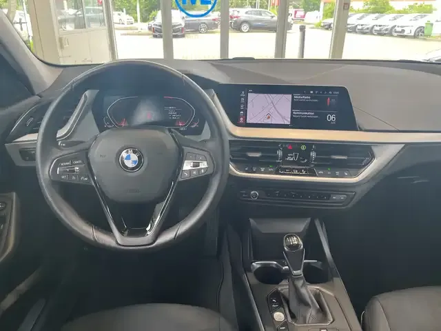 BMW 118