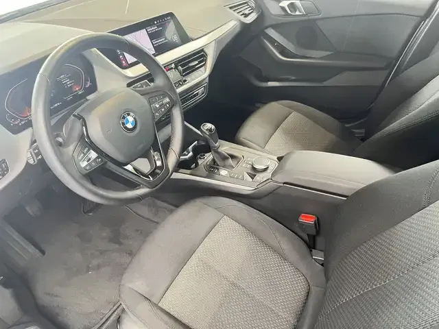 BMW 118