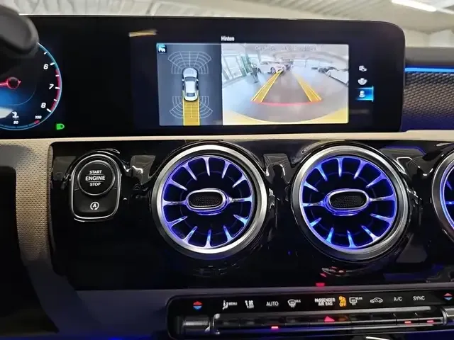 Mercedes-Benz CLA 200