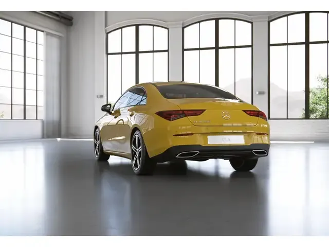 Mercedes-Benz CLA 200