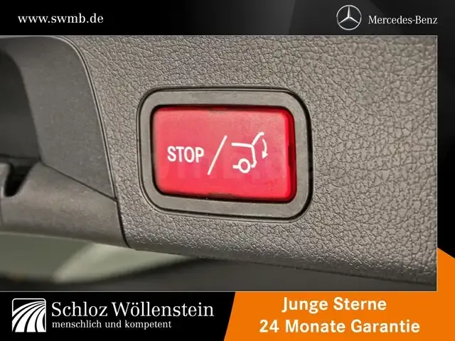 Mercedes-Benz GLB 220