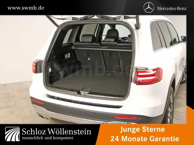 Mercedes-Benz GLB 220