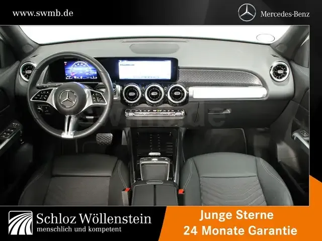 Mercedes-Benz GLB 220