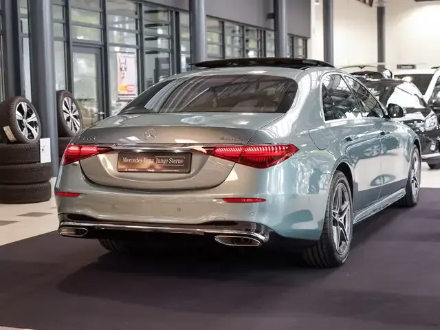 Mercedes-Benz S 500