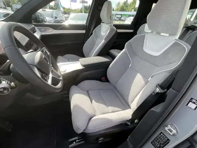 Volvo EX90