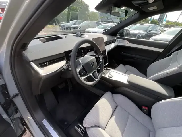 Volvo EX90