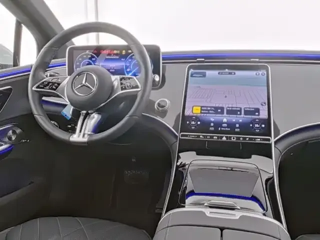 Mercedes-Benz EQE 300