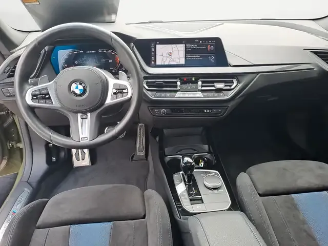 BMW 235