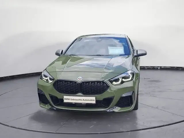BMW 235