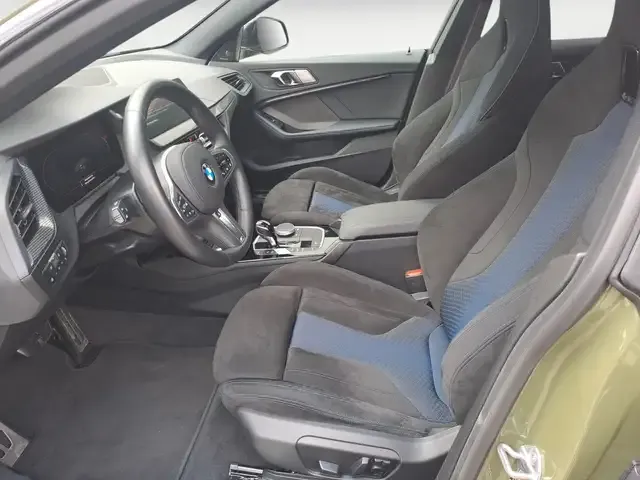 BMW 235