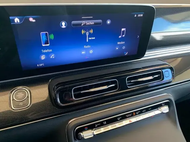 Mercedes-Benz V 220