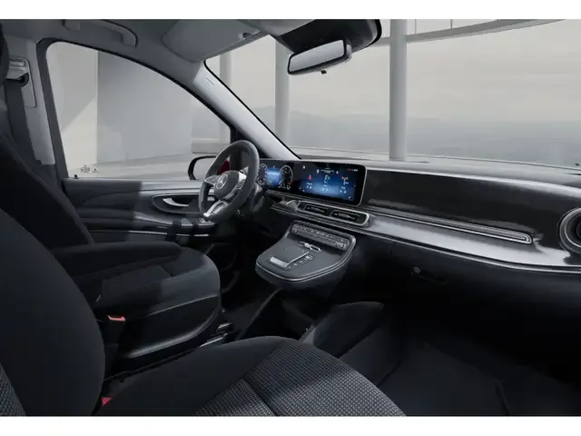 Mercedes-Benz V 220