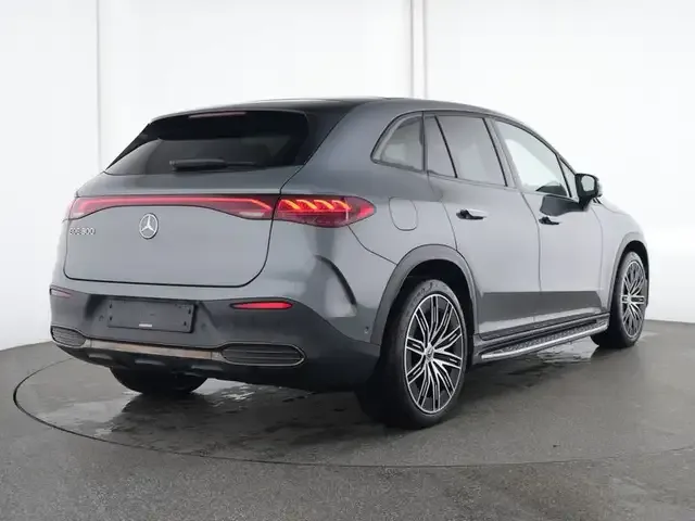 Mercedes-Benz EQE SUV