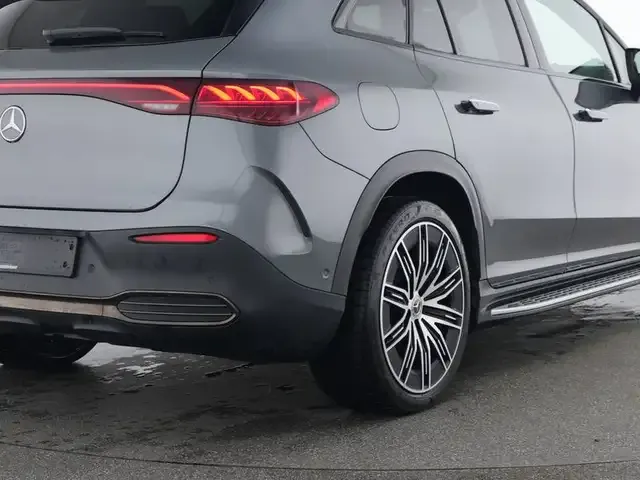 Mercedes-Benz EQE SUV