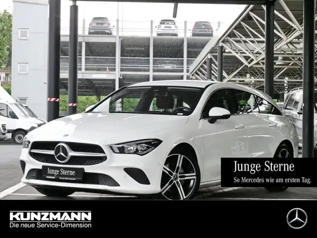 Mercedes-Benz CLA 220