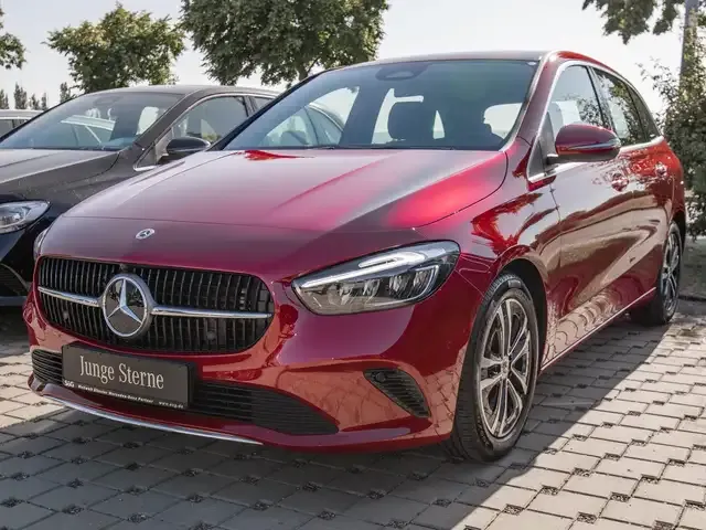 Mercedes-Benz B 180