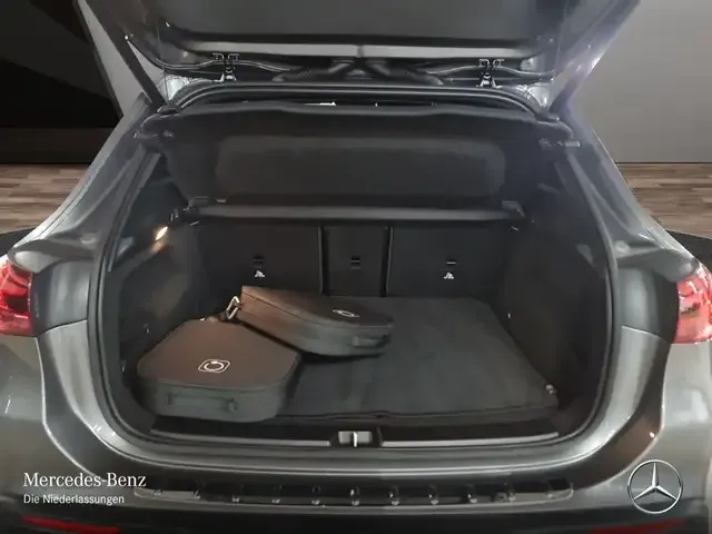 Mercedes-Benz EQA 300