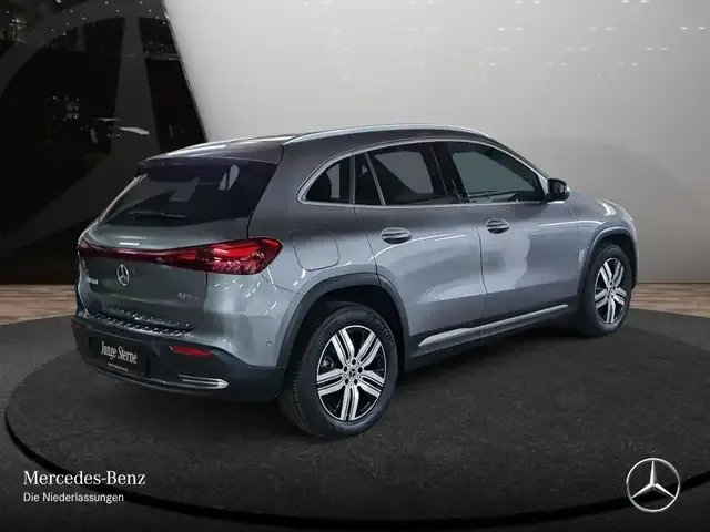 Mercedes-Benz EQA 300