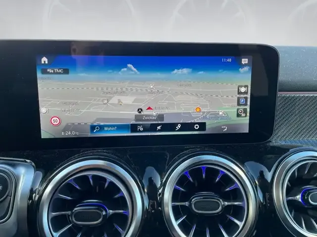 Mercedes-Benz GLB 200