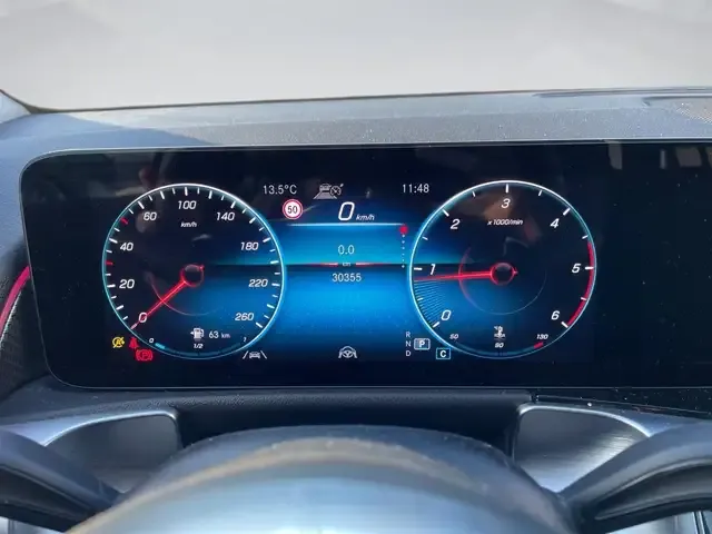 Mercedes-Benz GLB 200