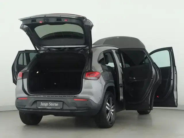 Mercedes-Benz EQA 250