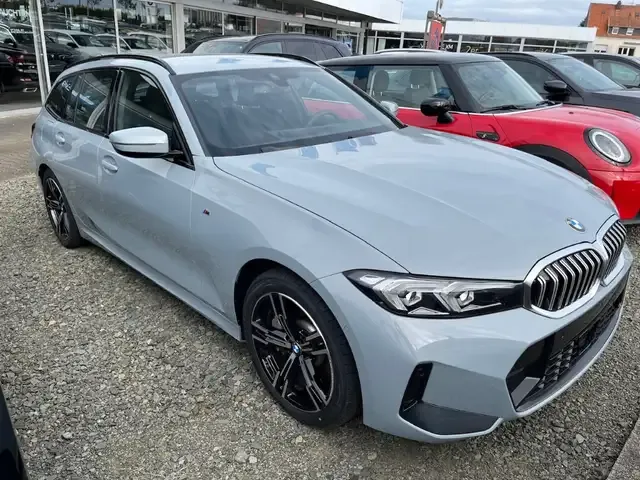 BMW 330