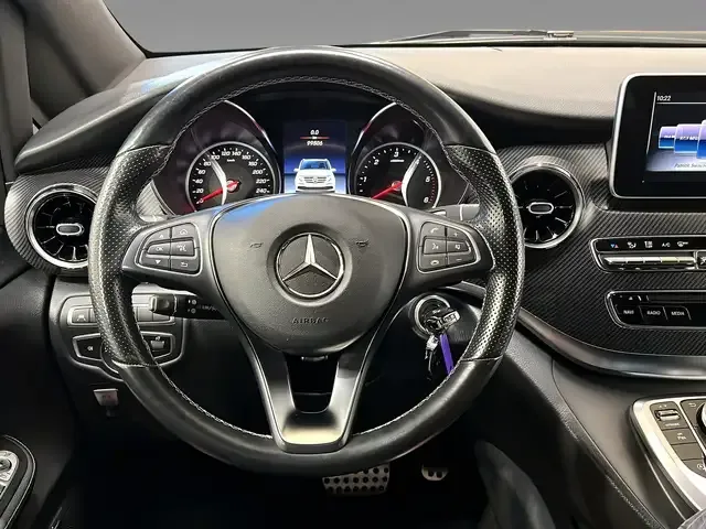 Mercedes-Benz V 250